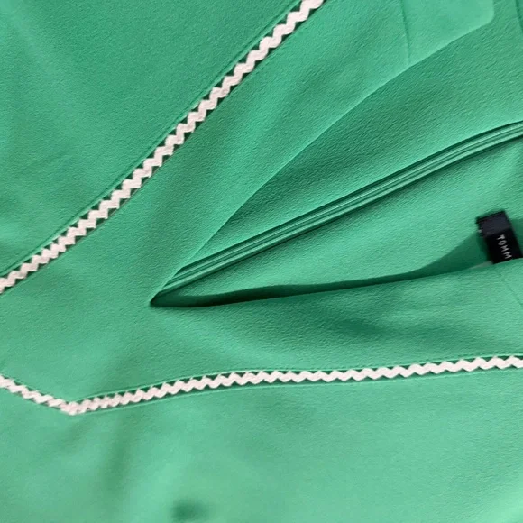 Tommy Hilfiger Green Dress with White Trim - Picture 3 of 6